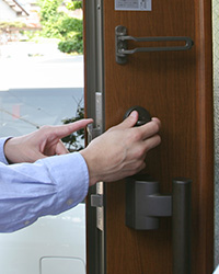 玄関の鍵の故障による鍵修理